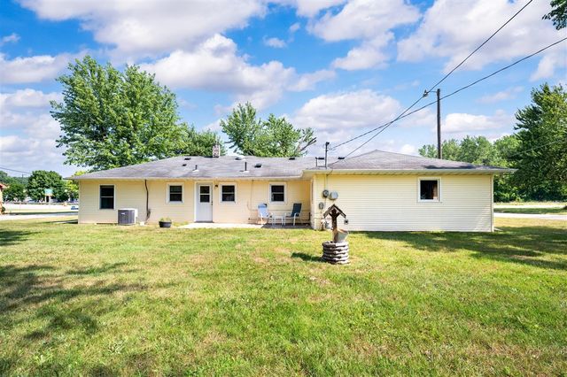 2194 E Napier Ave, Benton Harbor, MI 49022