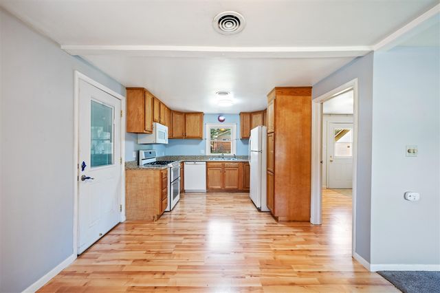 2194 E Napier Ave, Benton Harbor, MI 49022