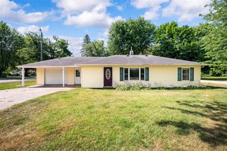2194 E Napier Ave, Benton Harbor, MI 49022