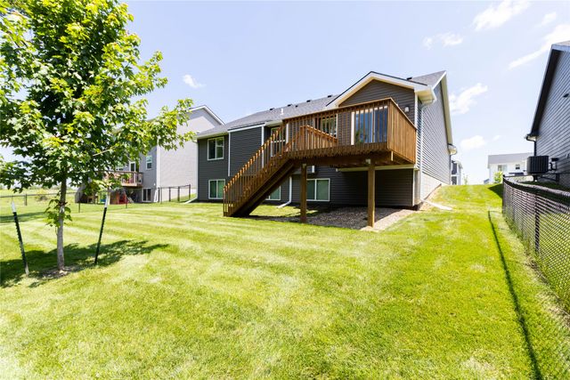 2529 SE Integra Avenue, West Des Moines, IA 50265