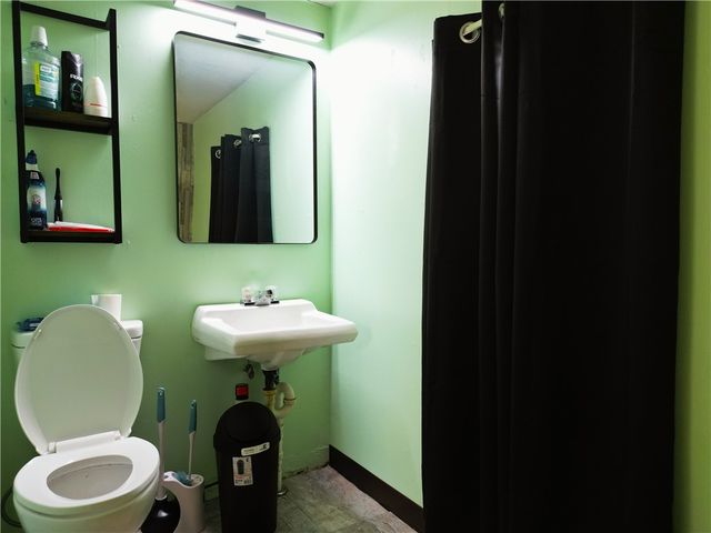 328 3rd Street, City Of But Ne, PA 16001
