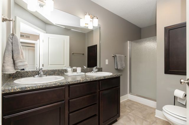 1015 NE 49th Lane, Ankeny, IA 50021