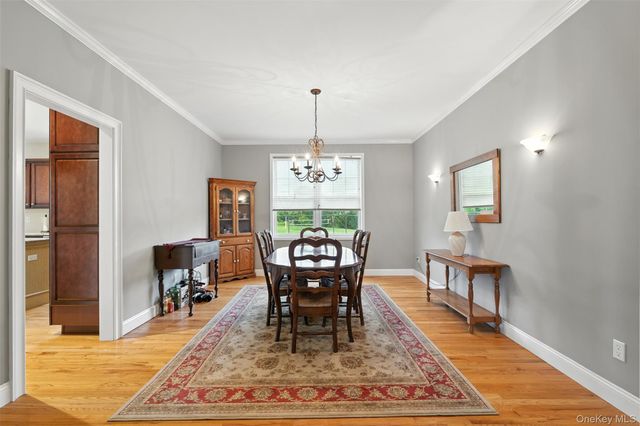 12 Brewster Court, Washingtonville, NY 10992