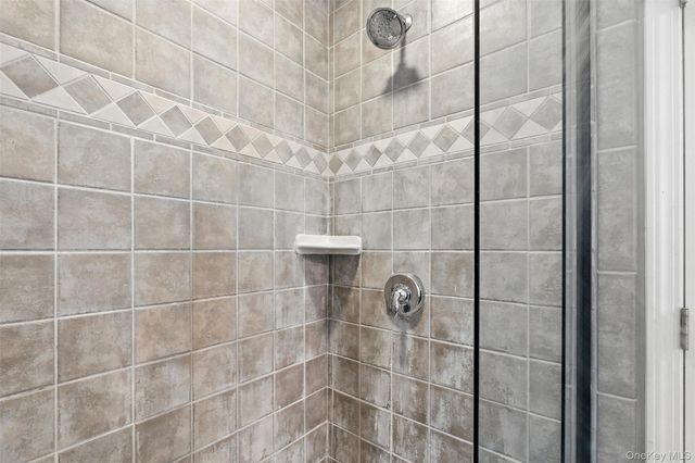 12 Brewster Court, Washingtonville, NY 10992