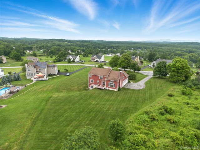 12 Brewster Court, Washingtonville, NY 10992