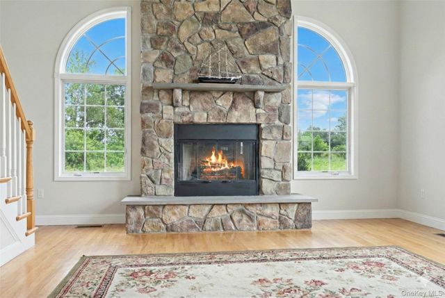 12 Brewster Court, Washingtonville, NY 10992