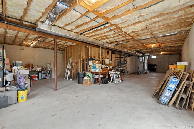 12 Brewster Court, Washingtonville, NY 10992