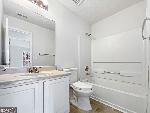 1231 Silverstone Trail, Jonesboro, GA 30238