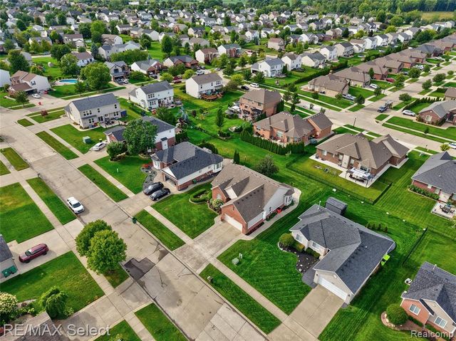 18243 Wingate Drive, Macomb, MI 48042