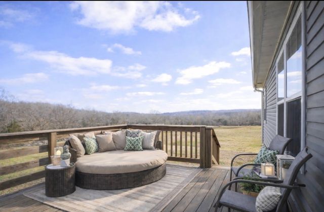 594 Keytown Rd, Portland, TN 37148
