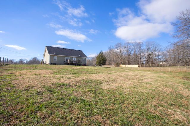 594 Keytown Rd, Portland, TN 37148