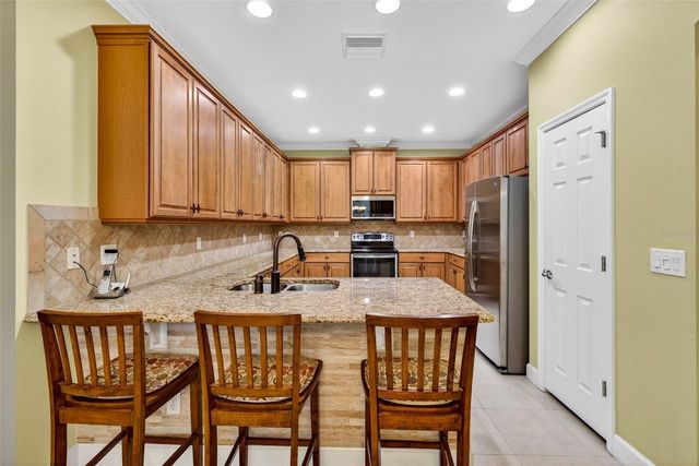 2334 OAKLEY GREEN DRIVE, Sun City Center, FL 33573