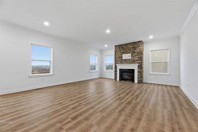 277 Froebe Rd, Peters Twp, PA 15367