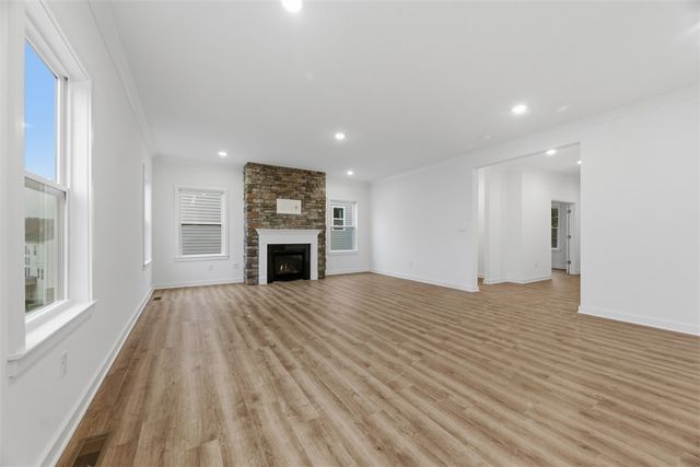 277 Froebe Rd, Peters Twp, PA 15367