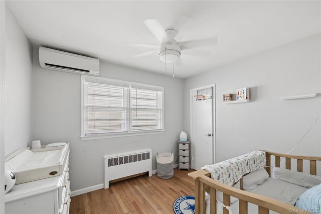 83 Scarcliffe Drive, Malverne, NY 11565