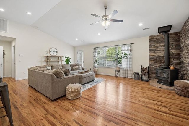 104 Millstone Dr Drive, Campobello, SC 29322