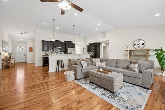 104 Millstone Dr Drive, Campobello, SC 29322