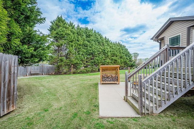 104 Millstone Dr Drive, Campobello, SC 29322