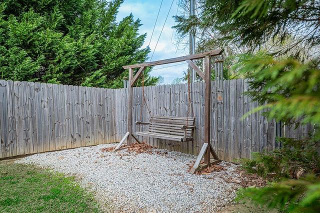 104 Millstone Dr Drive, Campobello, SC 29322