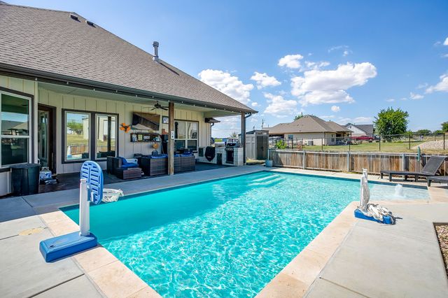 8032 County Road 1006, Godley, TX 76044