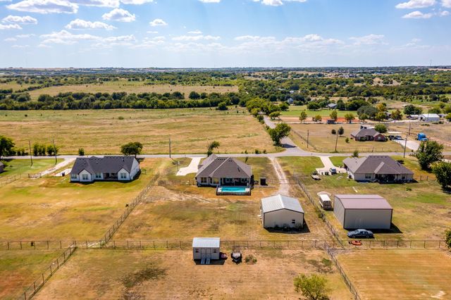 8032 County Road 1006, Godley, TX 76044