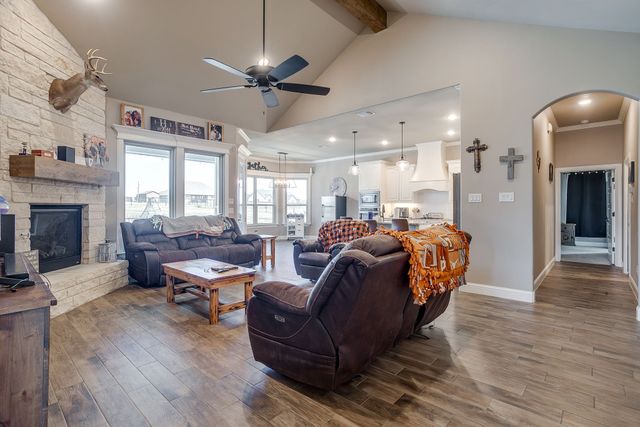 8032 County Road 1006, Godley, TX 76044