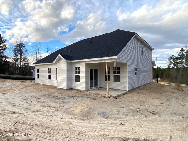 3821 Bankergate Court, Fayetteville, NC 28311