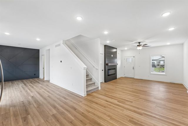 1677 22nd Avenue SE, Altoona, IA 50009