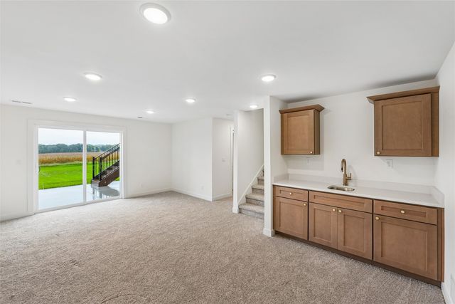 1677 22nd Avenue SE, Altoona, IA 50009