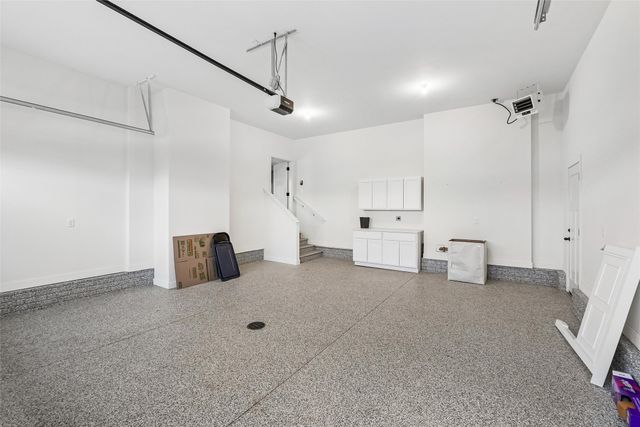1677 22nd Avenue SE, Altoona, IA 50009