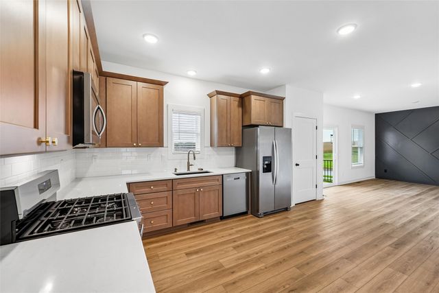 1677 22nd Avenue SE, Altoona, IA 50009