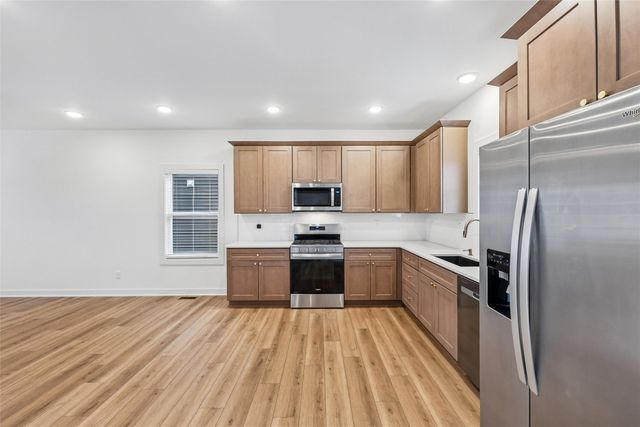 1677 22nd Avenue SE, Altoona, IA 50009