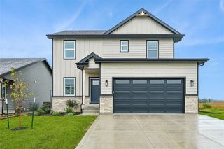 1677 22nd Avenue SE, Altoona, IA 50009