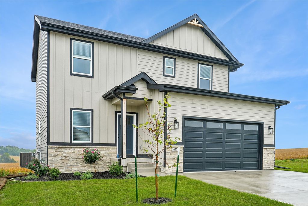 1677 22nd Avenue SE, Altoona, IA 50009