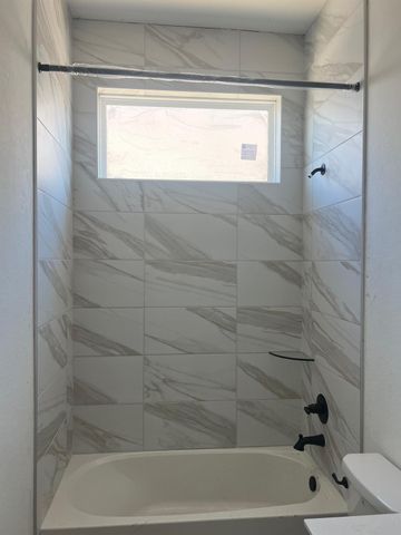 2334 Garden Arbor, Tomball, TX 77375