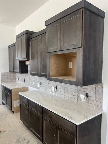 2334 Garden Arbor, Tomball, TX 77375