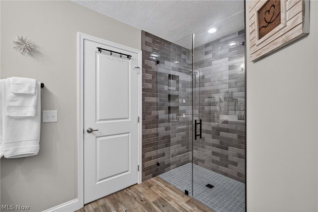 31832 Suncrest Circle, North Ridgeville, OH 44039