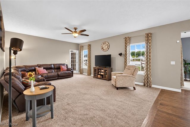 31832 Suncrest Circle, North Ridgeville, OH 44039