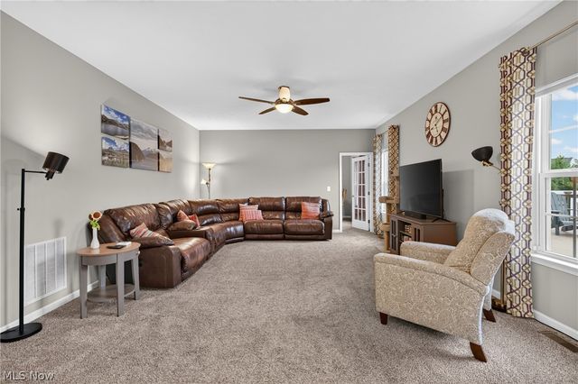 31832 Suncrest Circle, North Ridgeville, OH 44039