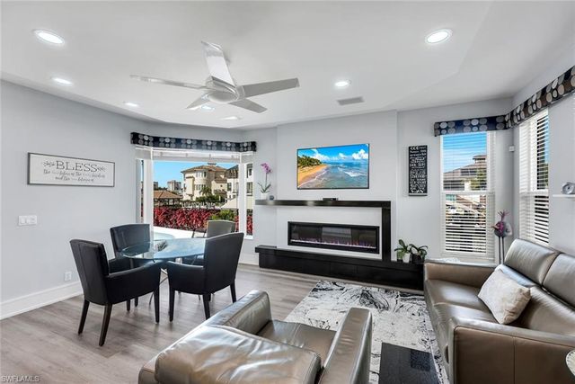 375 Germain AVE, Naples, FL 34108