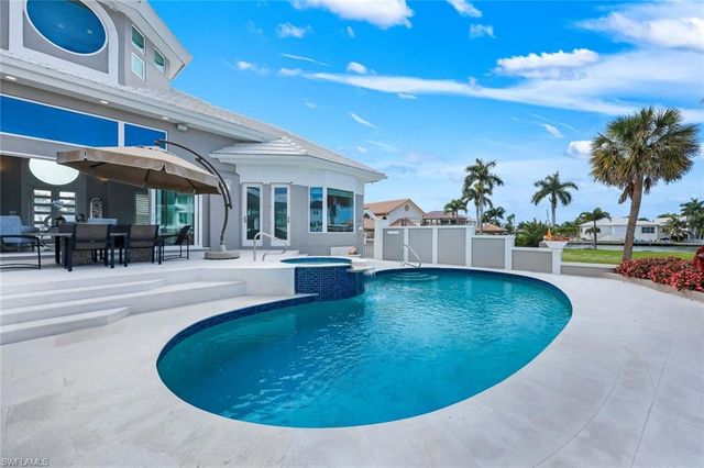 375 Germain AVE, Naples, FL 34108