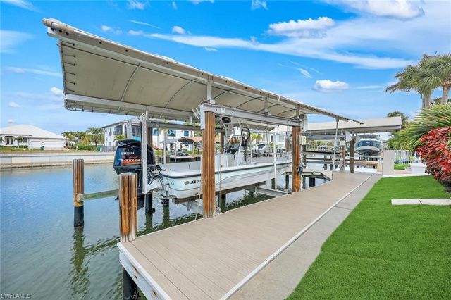 375 Germain AVE, Naples, FL 34108