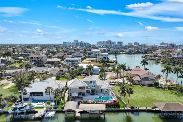 375 Germain AVE, Naples, FL 34108