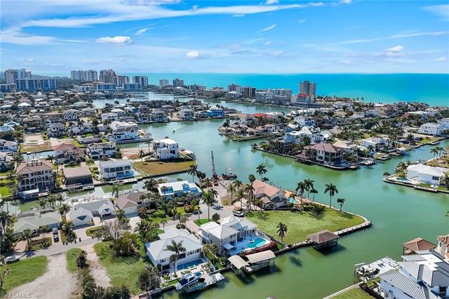 375 Germain AVE, Naples, FL 34108