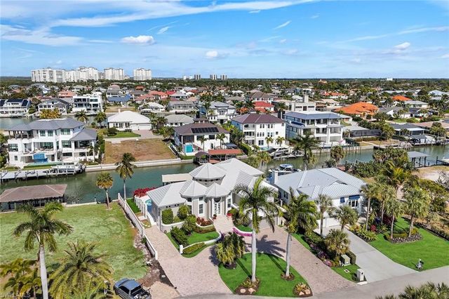 375 Germain AVE, Naples, FL 34108