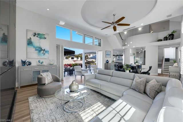 375 Germain AVE, Naples, FL 34108