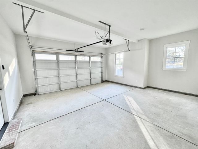 354 AVON RD, Memphis, TN 38117