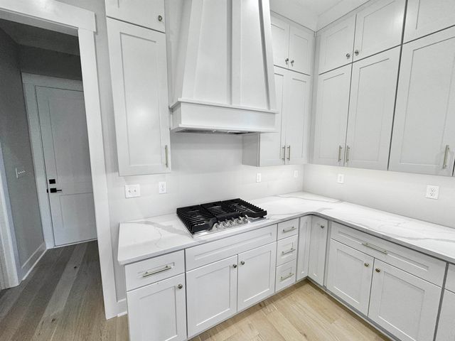 354 AVON RD, Memphis, TN 38117