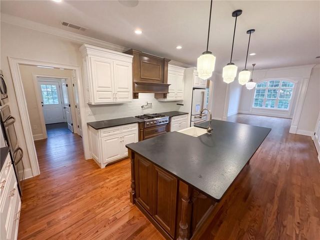 7510 Sunridge Lane, Douglasville, GA 30135
