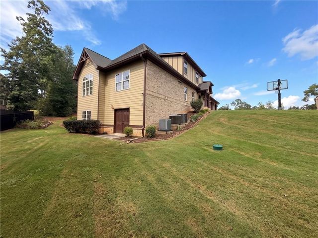 7510 Sunridge Lane, Douglasville, GA 30135